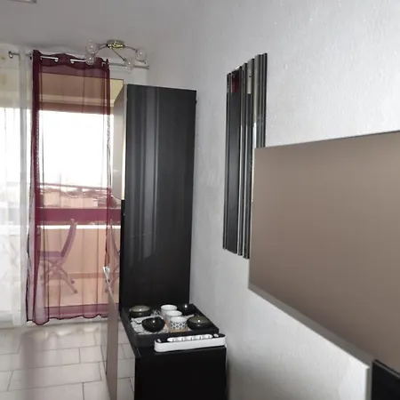 Naturiste Summer Port Nature 656 公寓 *